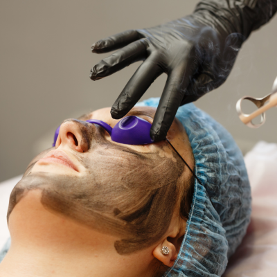 Facial cu Laser de Carbon Curs Online