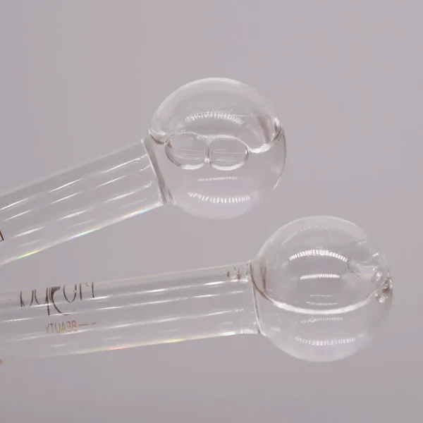 Kit cu Globuri de Gheata si Piatra de Jad Kit cu Globuri de Gheata si Piatra de Jad